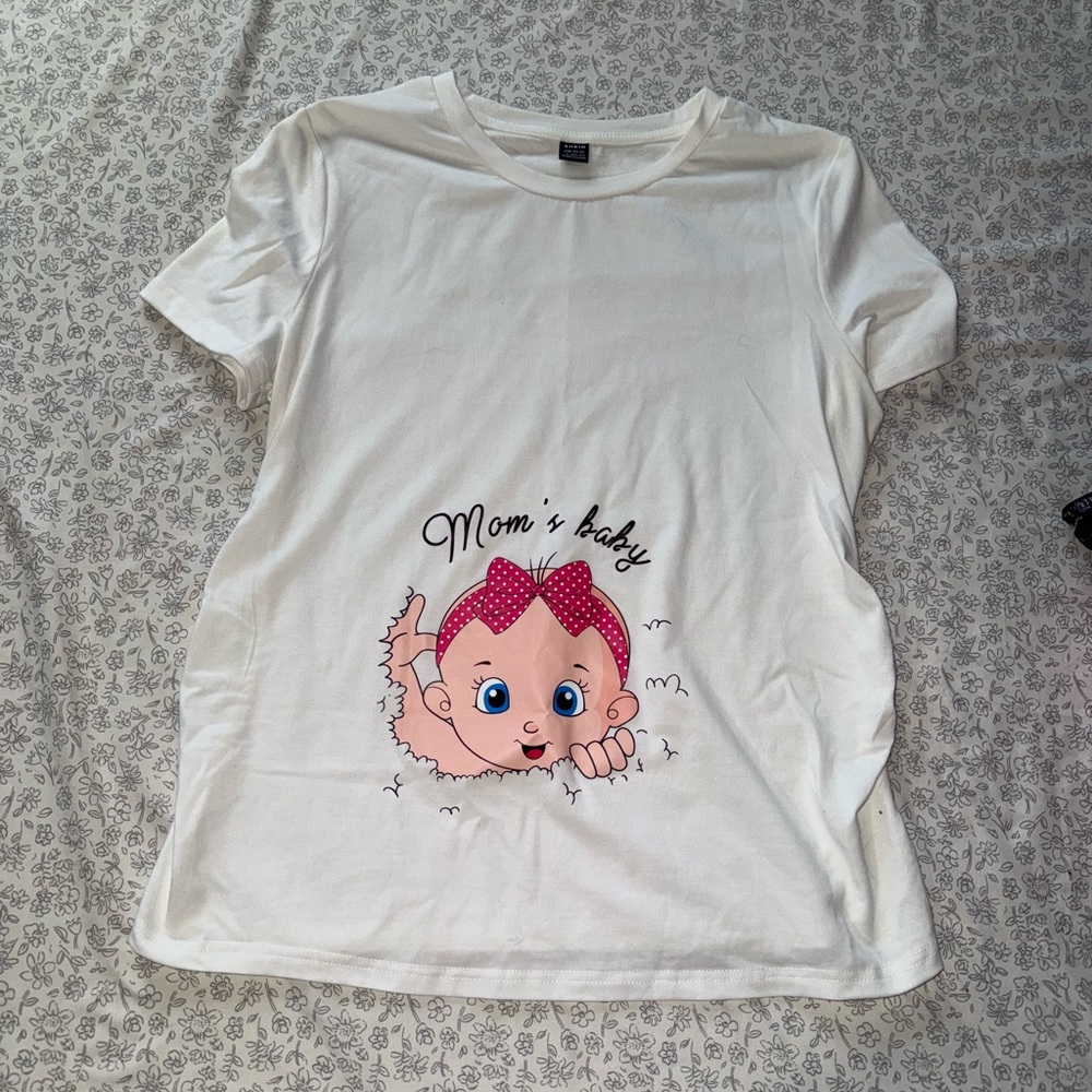 White Graphic mama T-Shirt